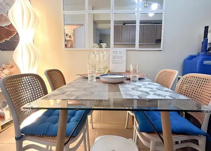 Near Airport Naia Mall Fast Wifi Kitchenette Rouzelea Nest
