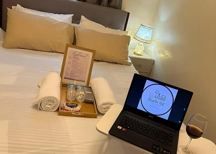 Near Airport Naia Mall Fast Wifi Kitchenette Rouzelea Nest * Manila